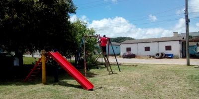 Praça do bairro São Carlos passa por remodelação em Camaquã