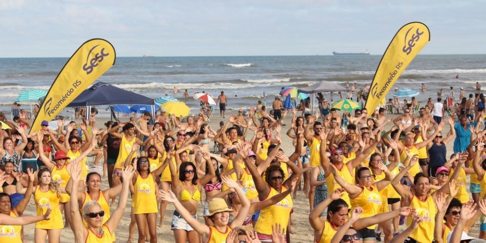 Estação Verão Sesc: atividades gratuitas em 11 praias gaúchas movimentam feriadão de Carnaval