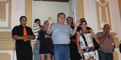 MATÉRIA COMPLETA COM FOTOS E VÍDEO: prefeito Ivo é absolvido no processo de cassação