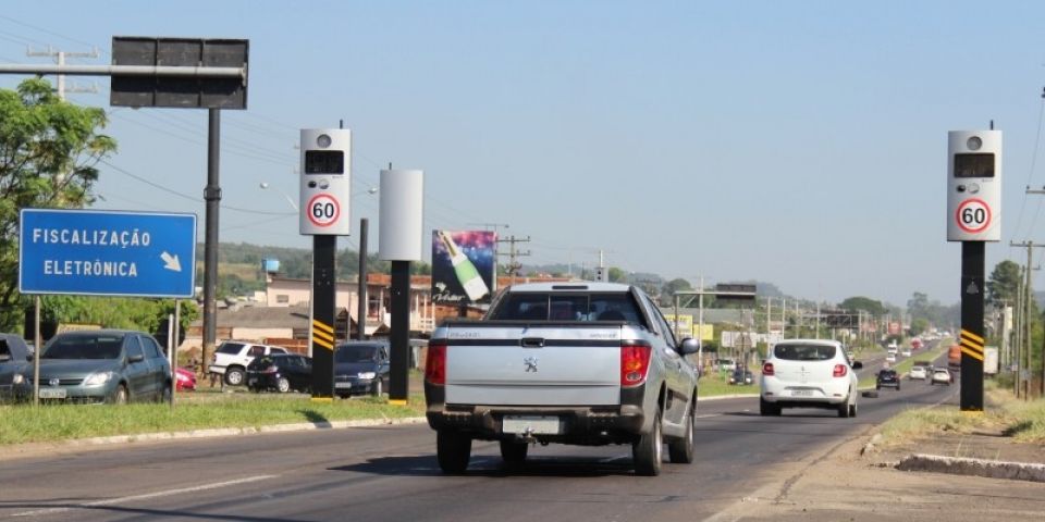 Reativação de lombadas eletrônicas nas rodovias estaduais está em fase final no RS