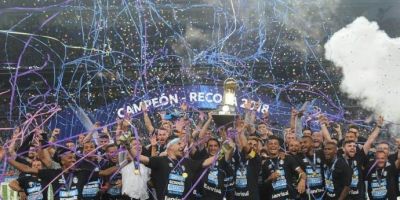 Nos pênaltis, Grêmio sagra-se bicampeão da Recopa em jogo difícil contra Independiente