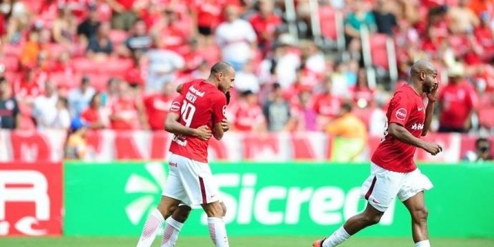 Inter tenta retomar liderança do Gauchão diante do São Luiz