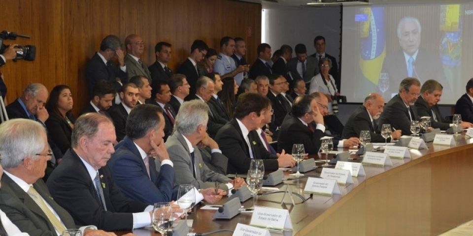 Governo federal anuncia R$ 42 bilhões para estados reforçarem segurança
