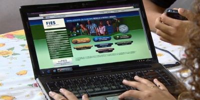No último dia, inscrições no Fies passam de 443 mil
