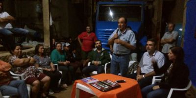 Henrique Fontana e Zé Nunes conversam com moradores do Bonito e ouvem as reivindicações 