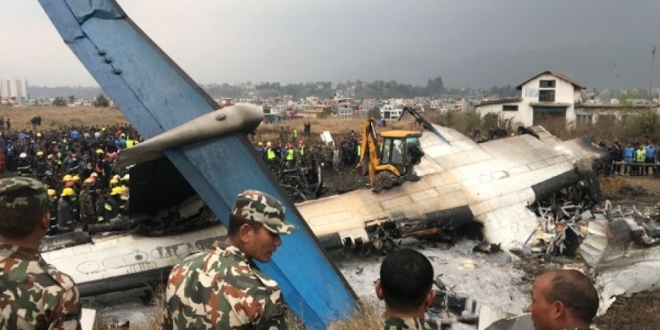 MUNDO: acidente de avião deixa pelo menos 40 mortos no Nepal