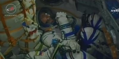 MUNDO: nave tripulada russa parte rumo à Estação Espacial com a bola da Copa