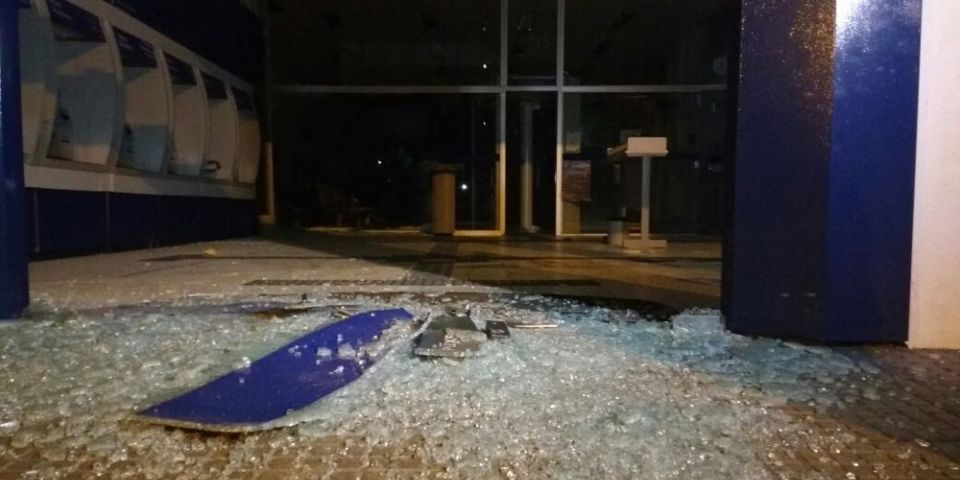 Agência bancária é arrombada com explosivos em Arroio dos Ratos