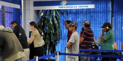 Governo convoca 94 mil segurados do INSS para revisão do benefício