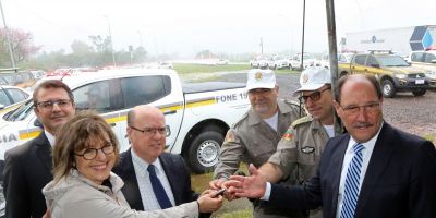 Brigada Militar recebe 114 novas viaturas e armamento