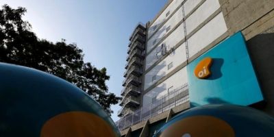Anatel mantém chamadas gratuitas a partir de orelhões da Oi em 12 estados
