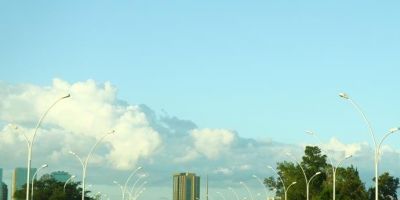 RS terá sexta-feira com predomínio do sol e tarde quente