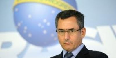 Governo propõe salário mínimo de R$ 1.002 para o próximo ano