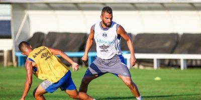 Grêmio inicia busca pelo tri brasileiro diante do Cruzeiro no Mineirão