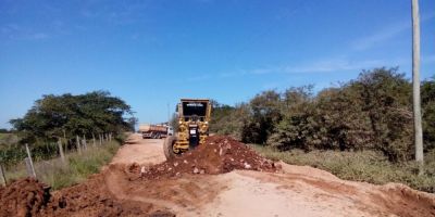 Prefeitura de Camaquã realiza manutenção nas estradas da Capororoca