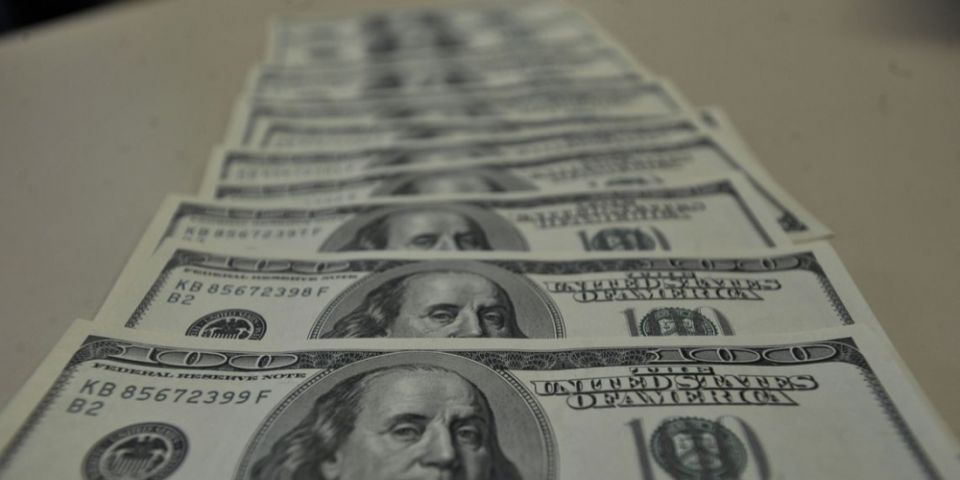 Dólar fecha a R$ 3,74 na sexta alta consecutiva