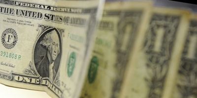 Dólar fecha em queda de 1,35% após seis altas seguidas
