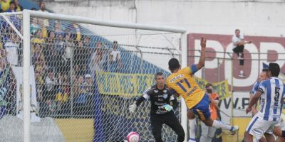 Pelotas a dois jogos da elite do futebol gaúcho