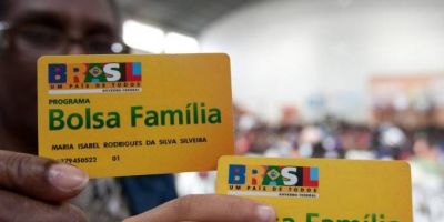 Governo reajusta Bolsa Família em 5,67%