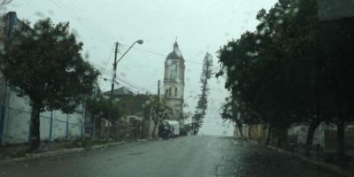 Tempo fecha e chove no Rio Grande do Sul nesta terça