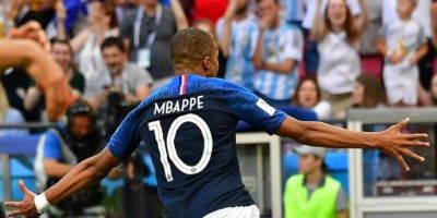 Mbappé lidera vitória e França vai às quartas; Argentina é eliminada