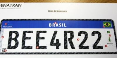 Denatran divulga lista de fabricantes de placas de veículos
