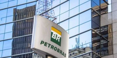 Petrobras reajusta gasolina em 0,9% nas refinarias