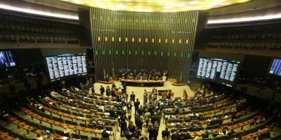 Senado aprova aumento de potência para rádios comunitárias