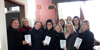 Equipe de referência do PETI e representante da Comissão Municipal participam de reunião pedagógica