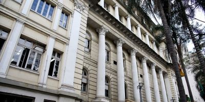 Estado fez novo depósito e quitou salários de até R$ 6.500 na quarta-feira