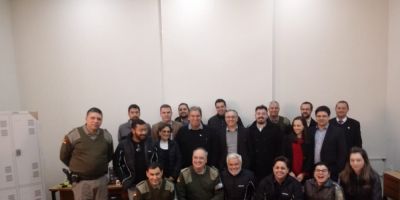 CDL Pelotas entregou kits multimídia para Brigada Militar