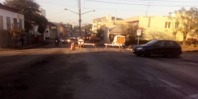 Quadra da Sete de Setembro está interrompida em Camaquã na manhã desta quinta