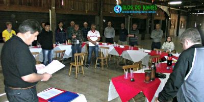 Brigada Militar de Chuvisca comemora 16 anos com jogo festivo e almoço entre policiais e amigos