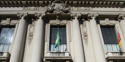 Governo Sartori paga servidores que recebem até R$ 1,5 mil