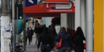 Sol aparece, mas tempo segue frio no RS nesta terça-feira