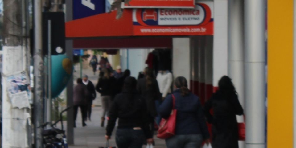 Sol aparece, mas tempo segue frio no RS nesta terça-feira