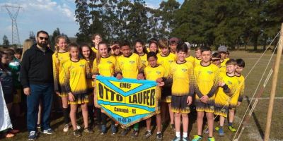 Escola camaquense Otto Laufer participa de Campeonato de Punhobol