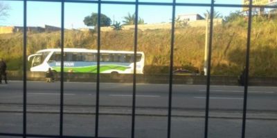 Ônibus é sequestrado na rodovia Rio-Santos