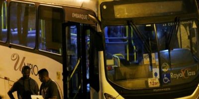 Dois passageiros morrem em assalto a ônibus na Baixada Fluminense