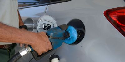 Com alta de 1,68% anunciada para amanhã, gasolina tem recorde de preço