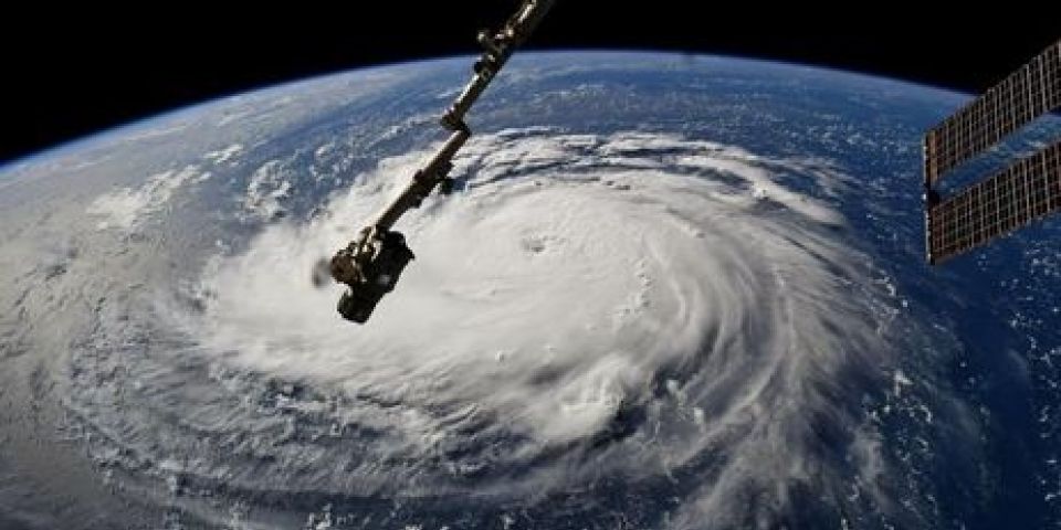 MUNDO: dez milhões de norte-americanos estão ameaçados pelo furacão Florence