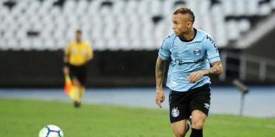 Everton garante vitória do Grêmio sobre o Fluminense com golaço no fim