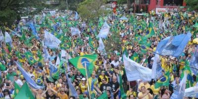 Avenida Goethe é palco de ato em favor de Jair Bolsonaro em Porto Alegre