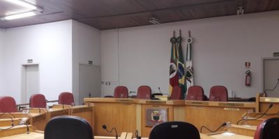 Três Projetos de Lei e um Requerimento serão discutidos nesta segunda (1º) na Câmara de Camaquã