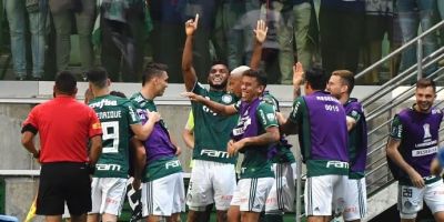 Palmeiras vence o Colo-Colo por 2 a 0 e está na semifinal da Libertadores