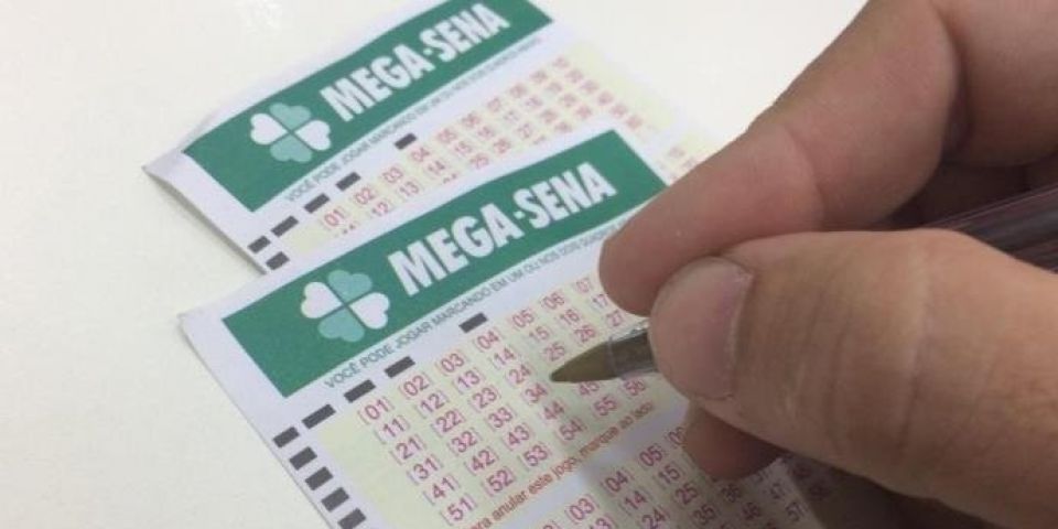 Mega-Sena acumula e prêmio para quarta pode chegar a R$ 23 milhões