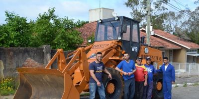 Governo camaquense restaura mais uma máquina