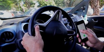 VÍDEO: uso do celular ao volante é a terceira maior causa de mortes no trânsito
