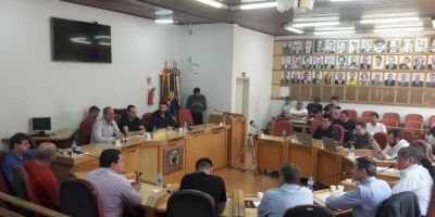 Reunião realizada na Câmara discute habitação irregular em Camaquã