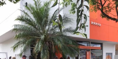 Clientes do Banco Itaú reclamam de demora no atendimento em Camaquã